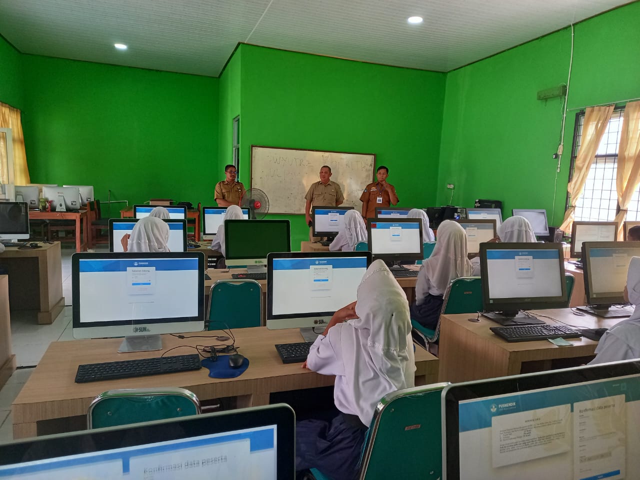 SMP Negeri 2 Semaka Sukses Gelar Asesmen Nasional Berbasis Komputer (ANBK)